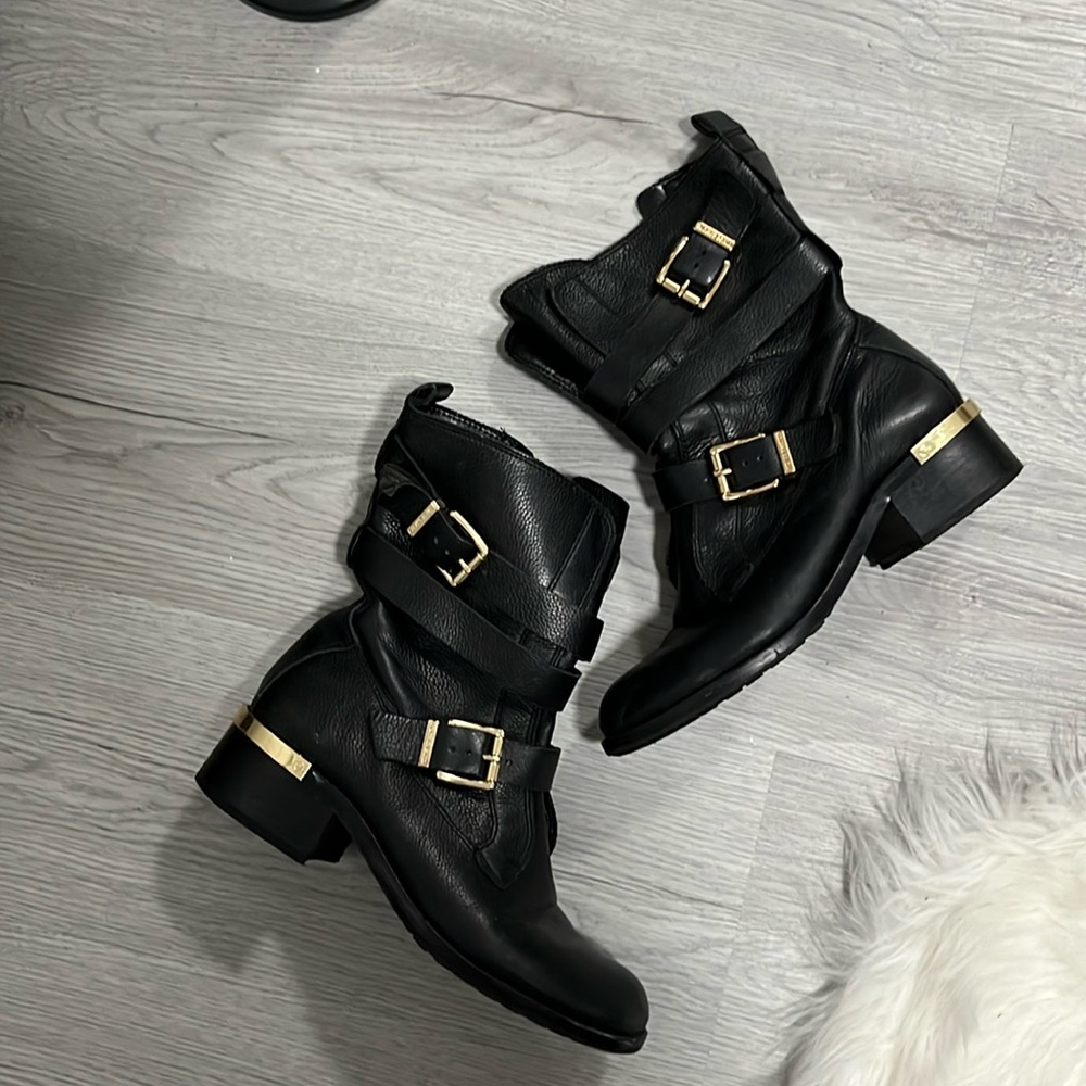 🎄SALE🎄 Vince Camuto leather boots with gold cuff details